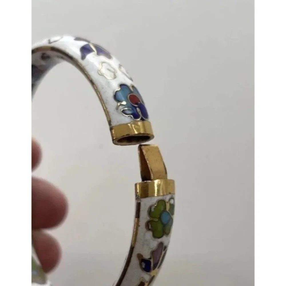 Vintage White Enamel Cloisonné Floral Blue Multi Color Hinged  Bangle Sz 7.5”